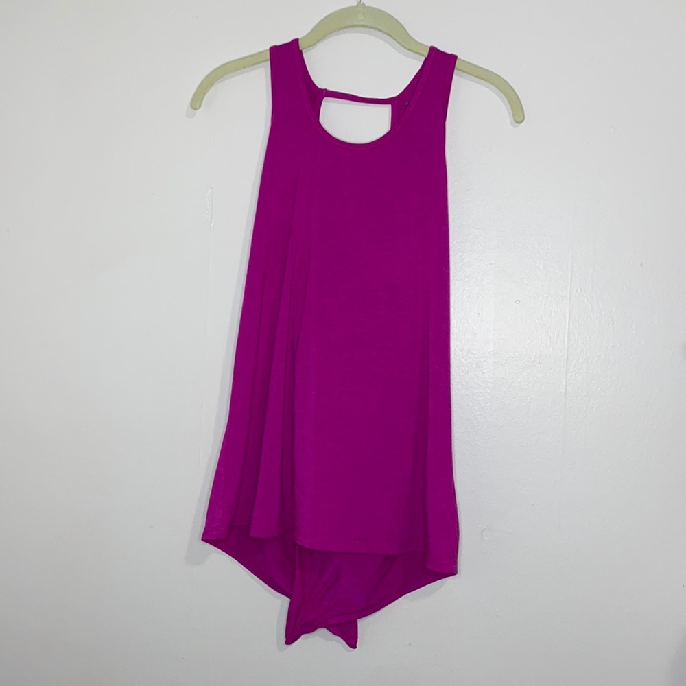 🎱Athleta Essence Pink Tie Back Split Back Open Back Criss Cross Tank! - Picture 2 of 6